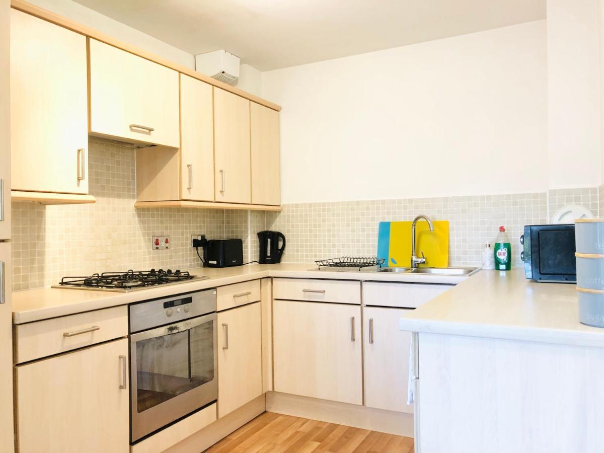 Modern Spacious Retreat Full Fibre Wi-Fi & Free Parking 爱丁堡 外观 照片