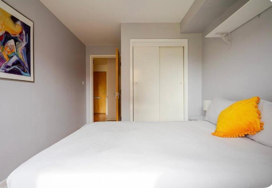 Modern Spacious Retreat Full Fibre Wi-Fi & Free Parking 爱丁堡 外观 照片
