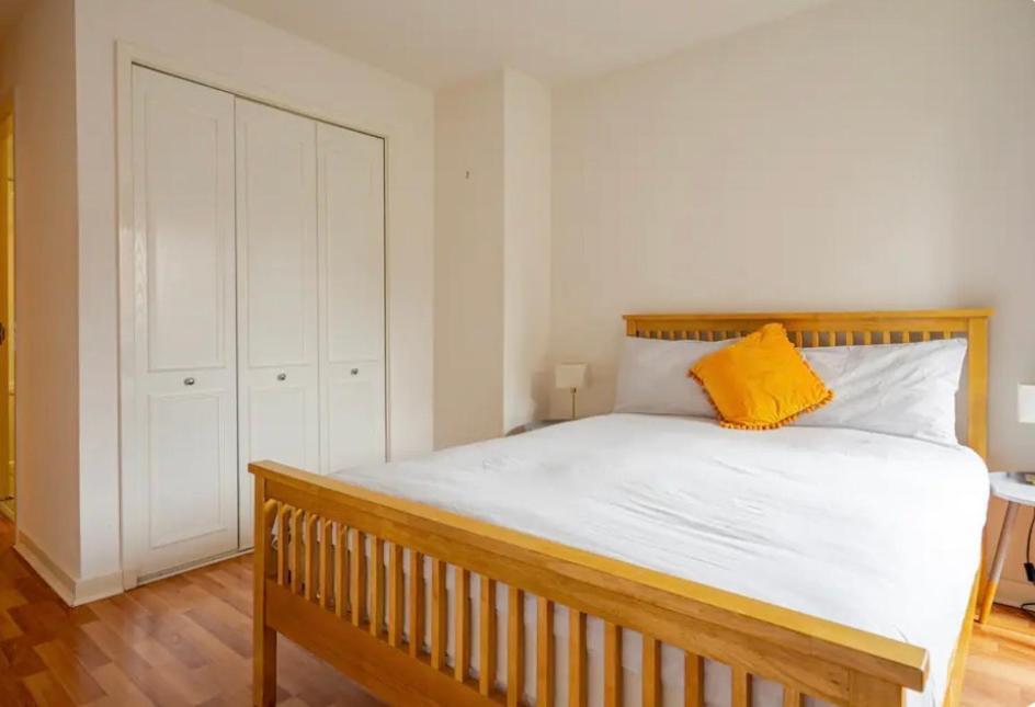 Modern Spacious Retreat Full Fibre Wi-Fi & Free Parking 爱丁堡 外观 照片